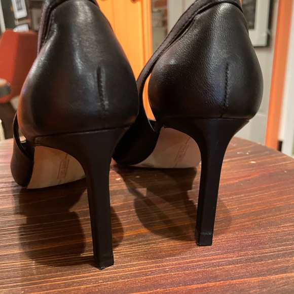 Vince Camuto Qiriana Pump - Size 6.5M - Picture 4 of 6